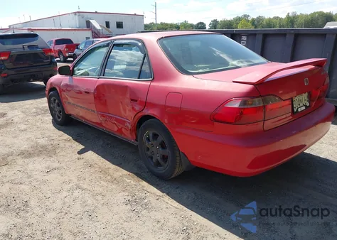 1999 Honda Accord Dx z USA, uszkodzony, nr VIN 1HGCF8542XA081174